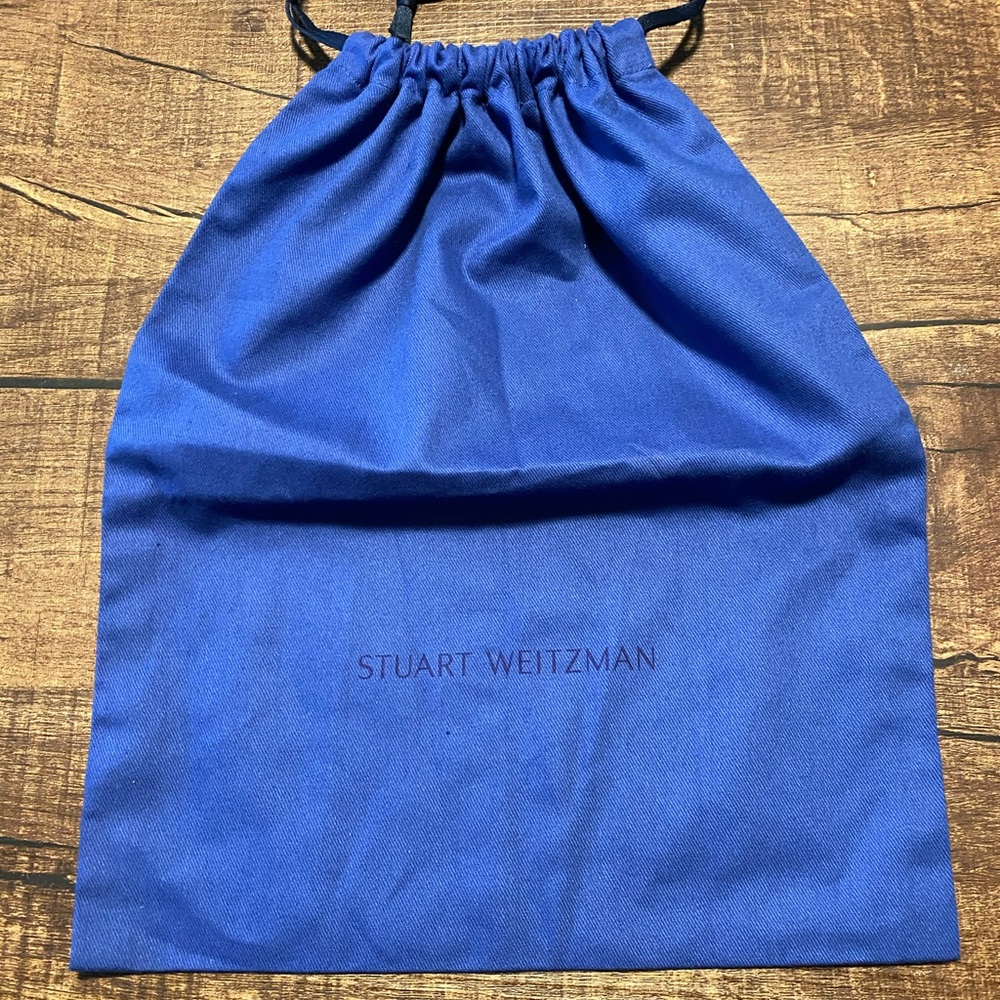 10x13 Stuart Weitzman